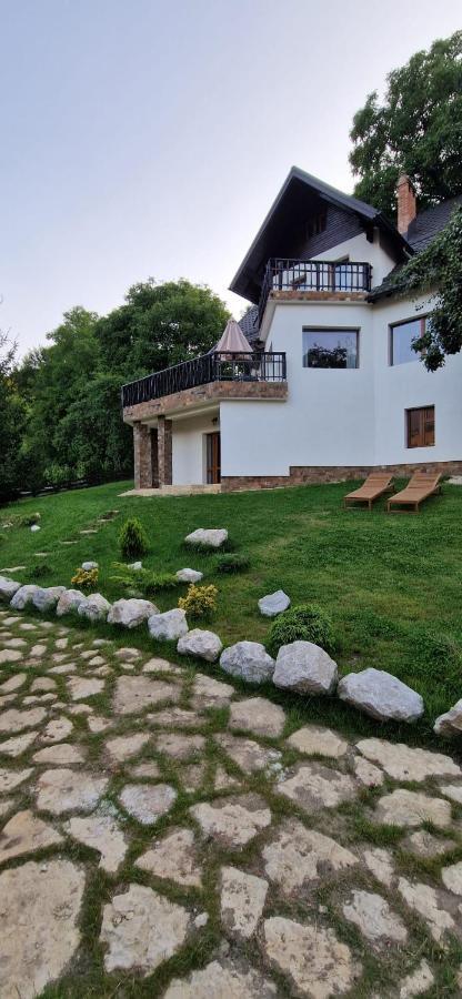 Villa Poarta